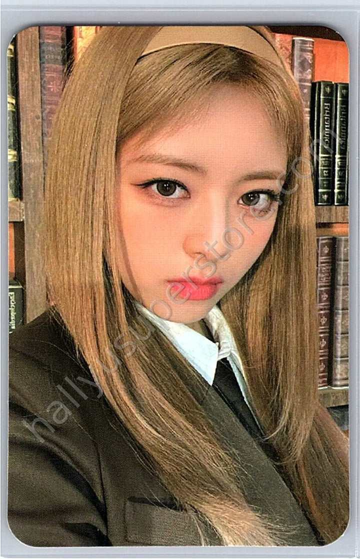 ITZY - Yuna - 2023: Best Friends Forever Season&