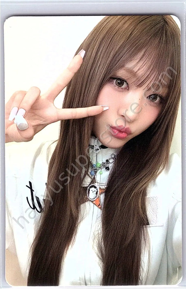 RESCENE - Minami - lip bomb album photocard balm version qr version
