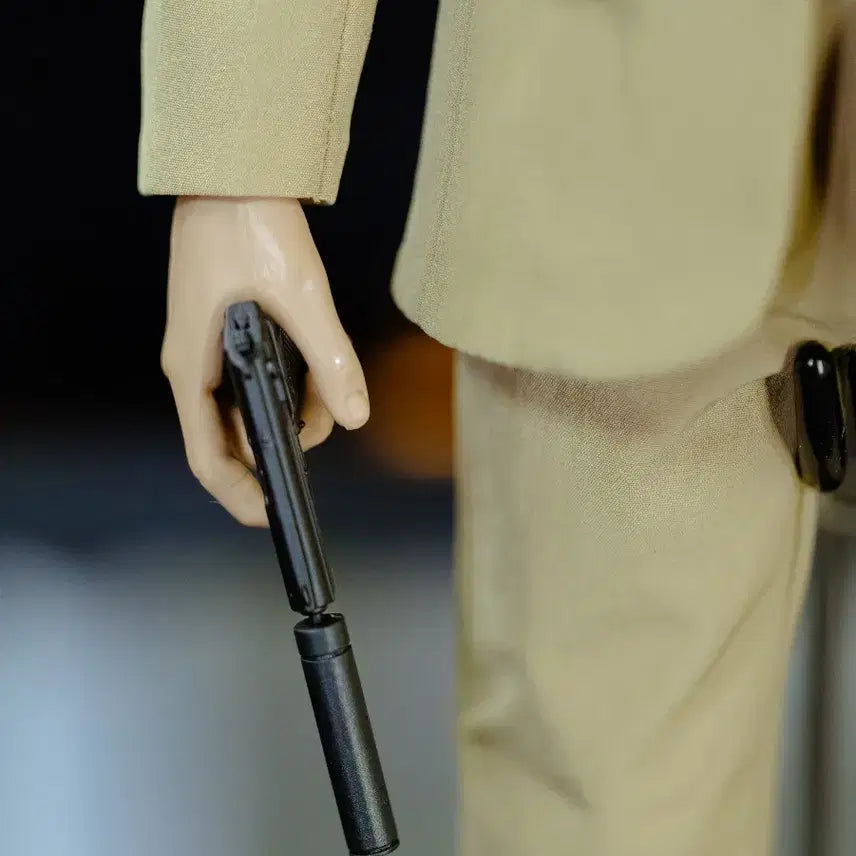 핫토이X 작가작 리캐 제임스본드 커스텀