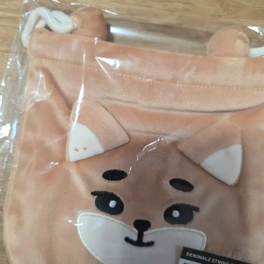 데이식스 데니멀즈 케 스트링 파우치