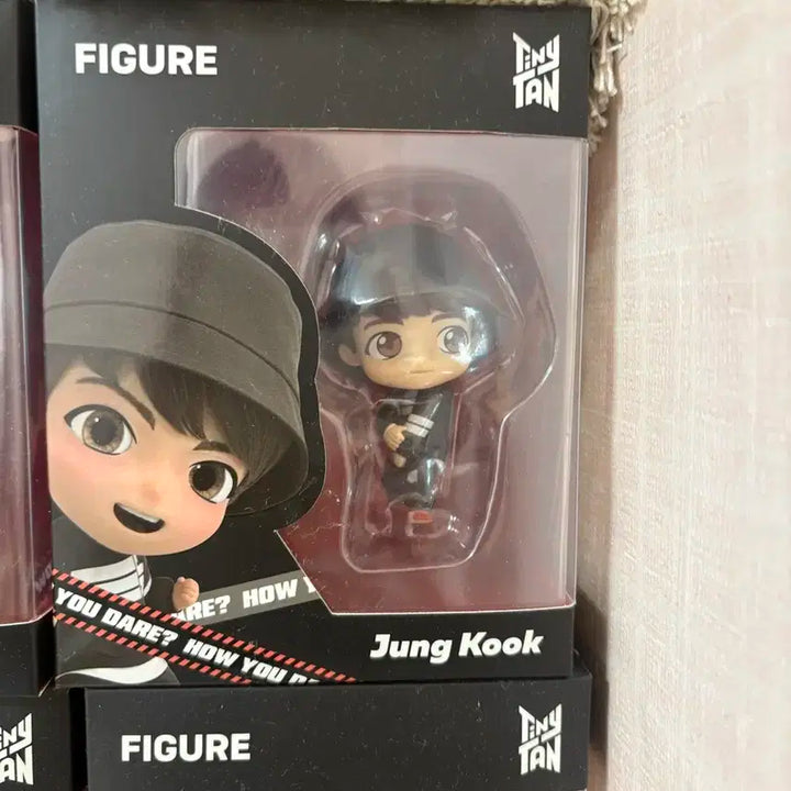 방탄 피규어 택포