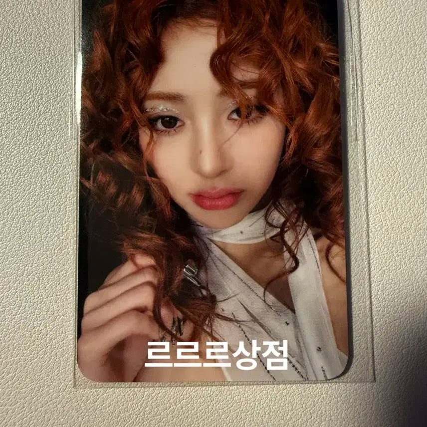 르세라핌 Hot 뮤직코리아 특전 포토카드 허윤진 판매