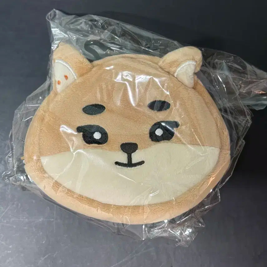 데니멀즈 케 페이스파우치