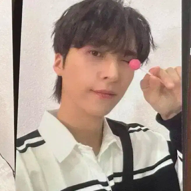 하이라이트 럭드 사탕 동운 포카