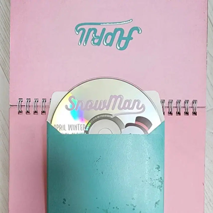 에이프릴 April - 겨울 스페셜 앨범CD : Snowman (사인본)