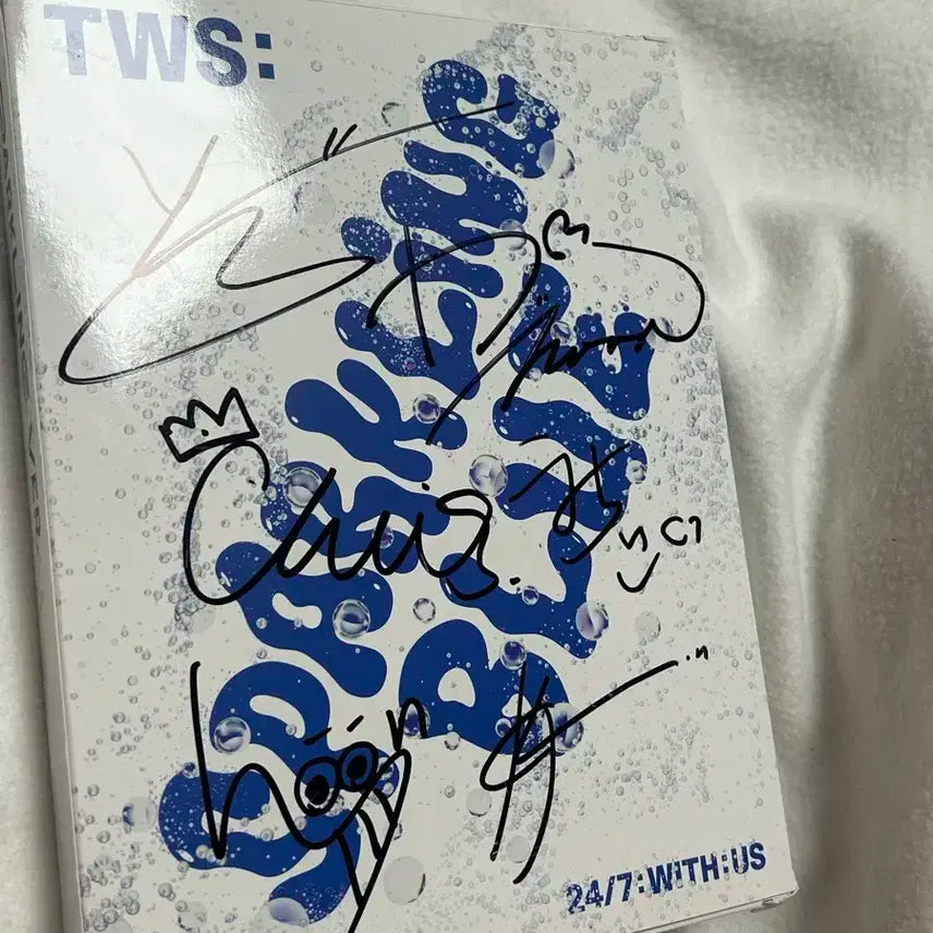 투어스 싸인앨범
