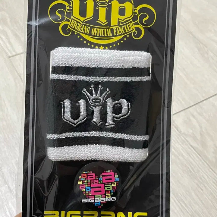 일본 VIP 공식 굿즈 리스트밴드 아대 핀버튼 뱃지