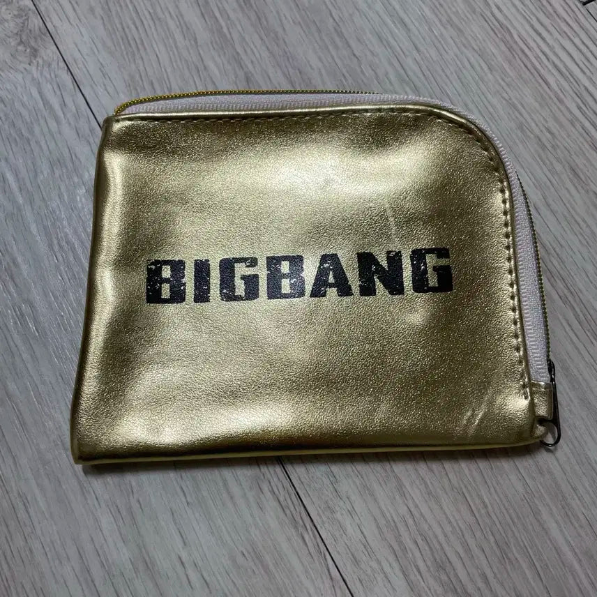 일본 VIP 공식 굿즈 멀티 파우치 지갑