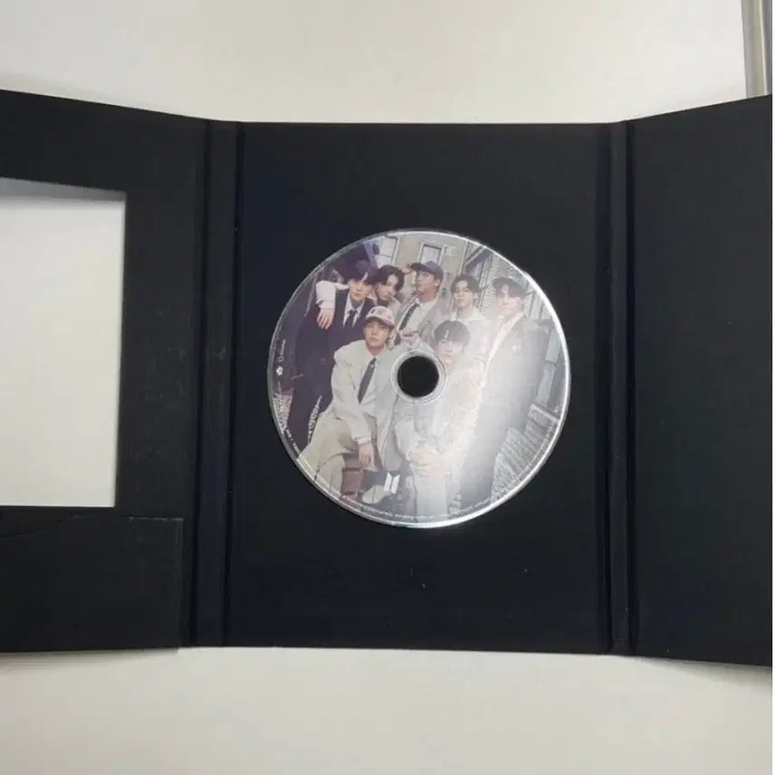 방탄 BE 앨범