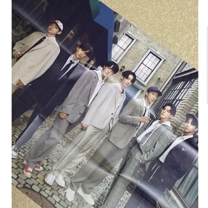 방탄 BE 앨범