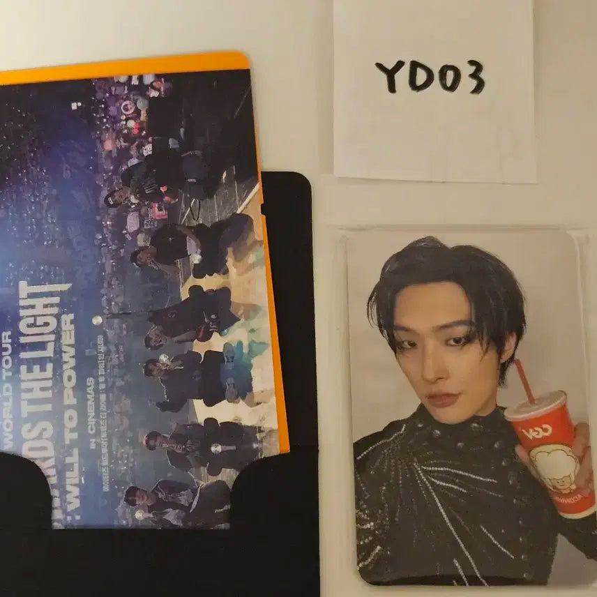 에이티즈 cgv 2주차 민기 포카