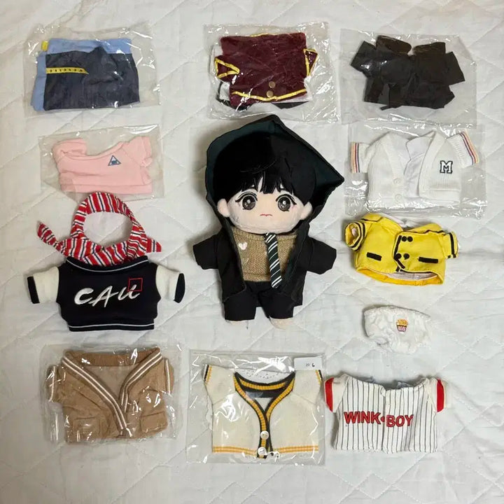 박지훈 20cm 솜인형 흑블리 감은 윙블리