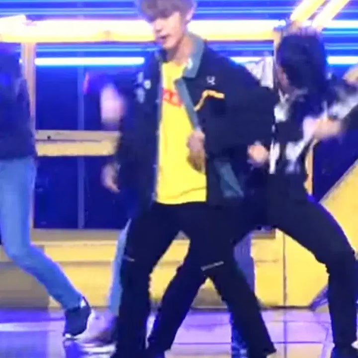 박지훈 20cm 솜인형 흑블리 감은 윙블리