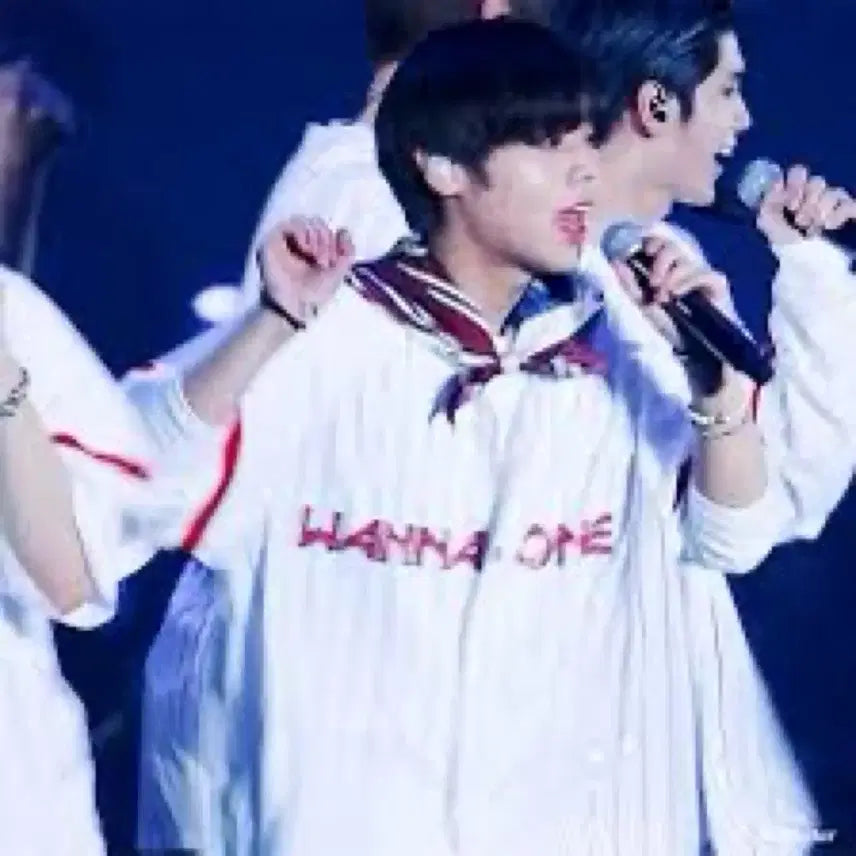 박지훈 20cm 솜인형 흑블리 감은 윙블리