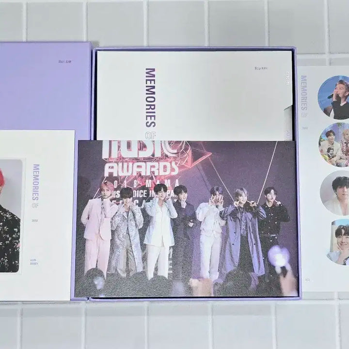 방탄소년단 2018 메모리즈 블루레이 풀셋 뷔포카 포함 BTS 2018