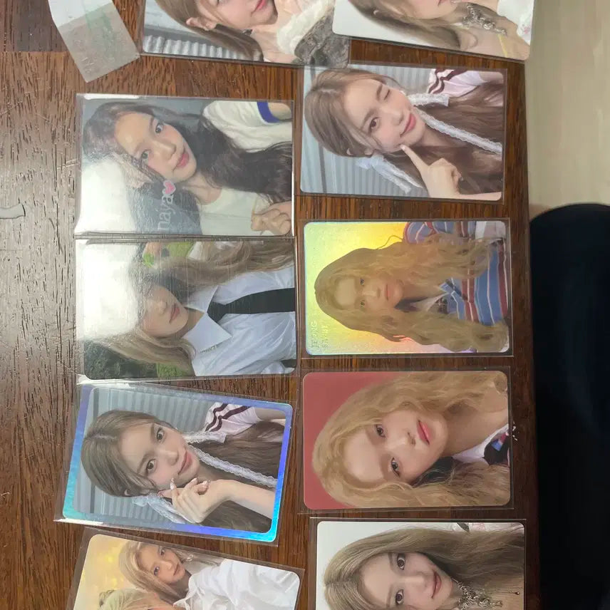 이즈나 포카 팔아요