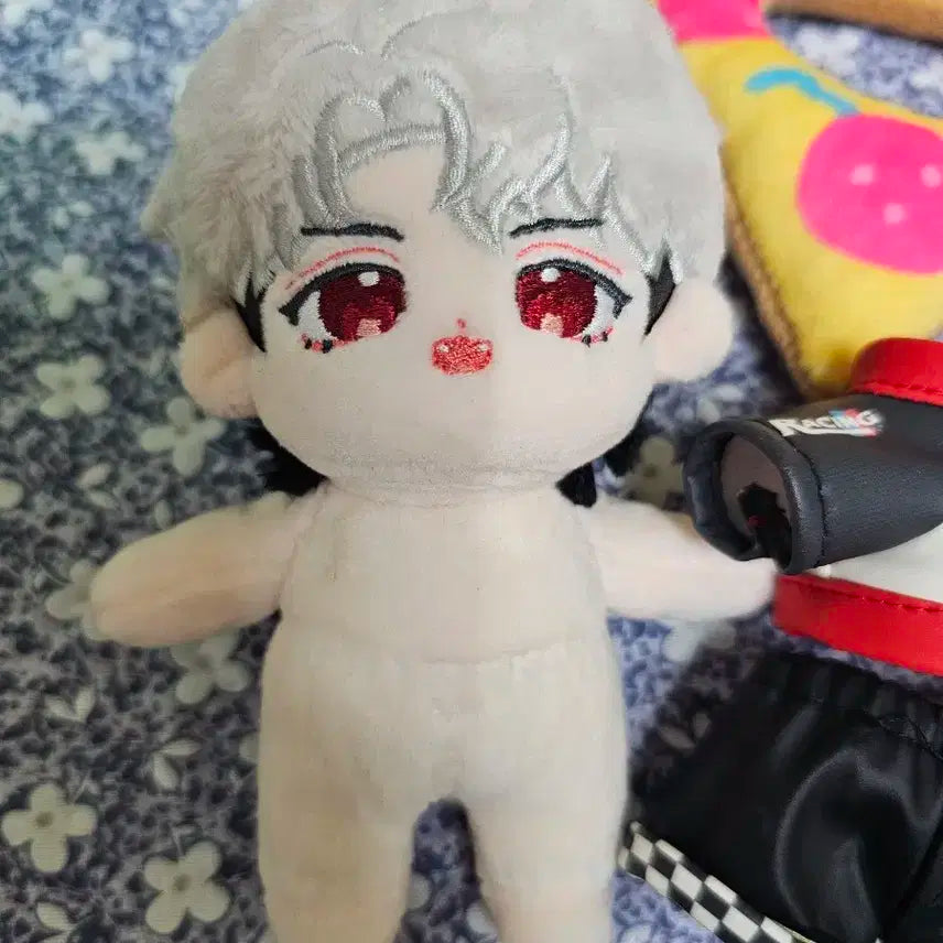 플레이브 은호 은구미팝니다