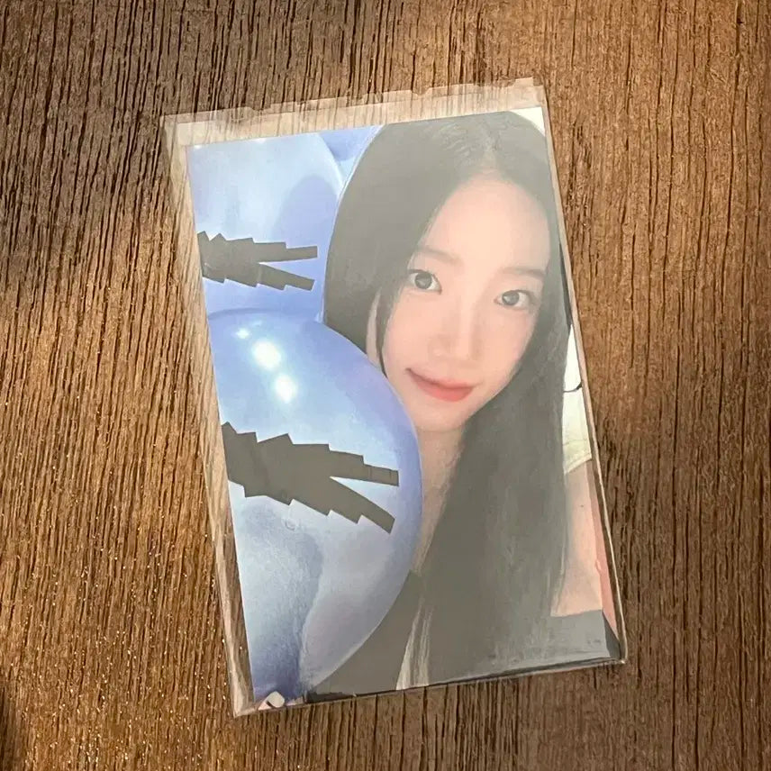 르세라핌 카즈하 LESSERAFIM UNFORGIVEN 공방 포카