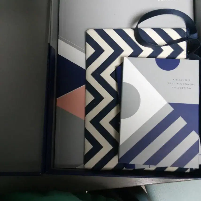 빅뱅 2017 시그 풀구성 (탑 포카 제외) 팝니다!