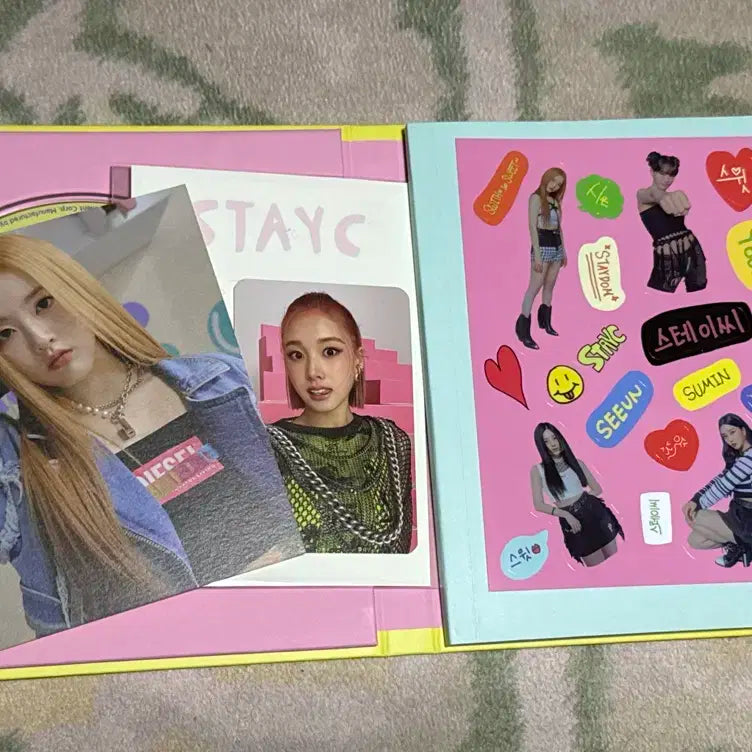 스테이씨 포카 앨범