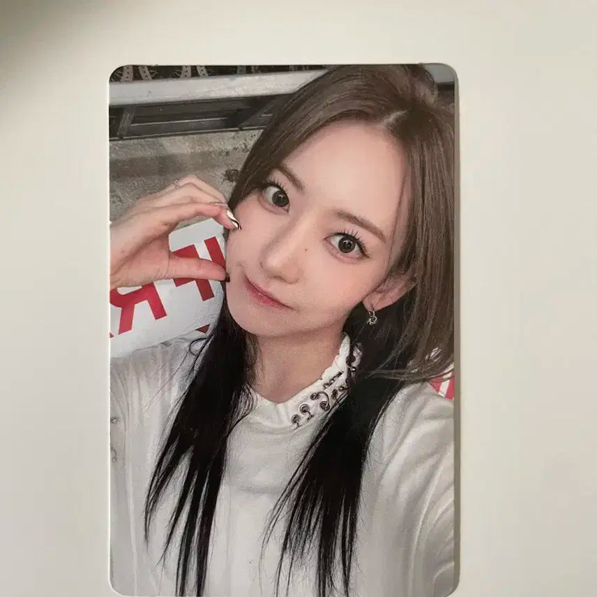 르세라핌 사쿠라 안티프레자일 포카 팔아요
