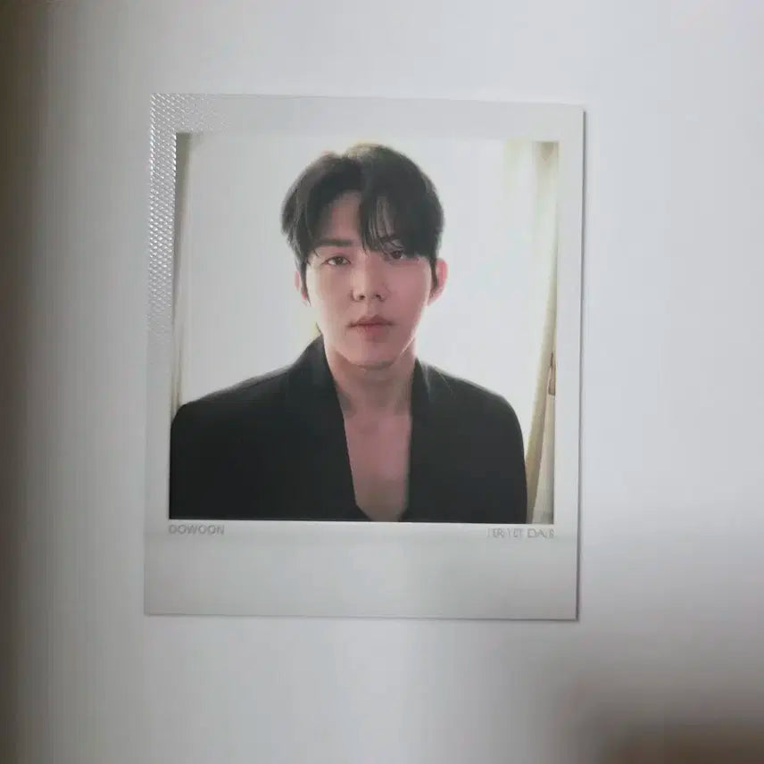 데이식스 디아이콘 A타입 구성품 폴라로이드 정장 도운
