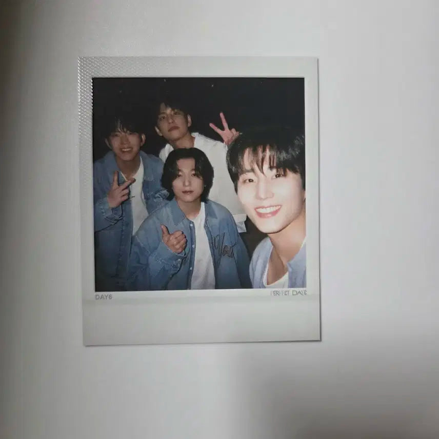 데이식스 디아이콘 A타입 구성품 폴라로이드 데이식스 단체