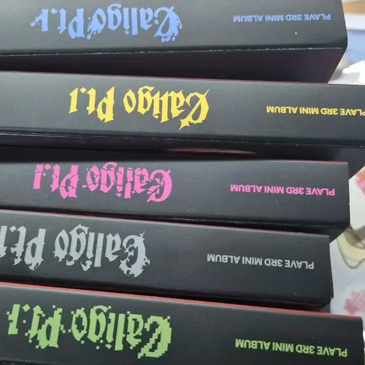 플레이브 칼리고 pt.1 앨범 올멤