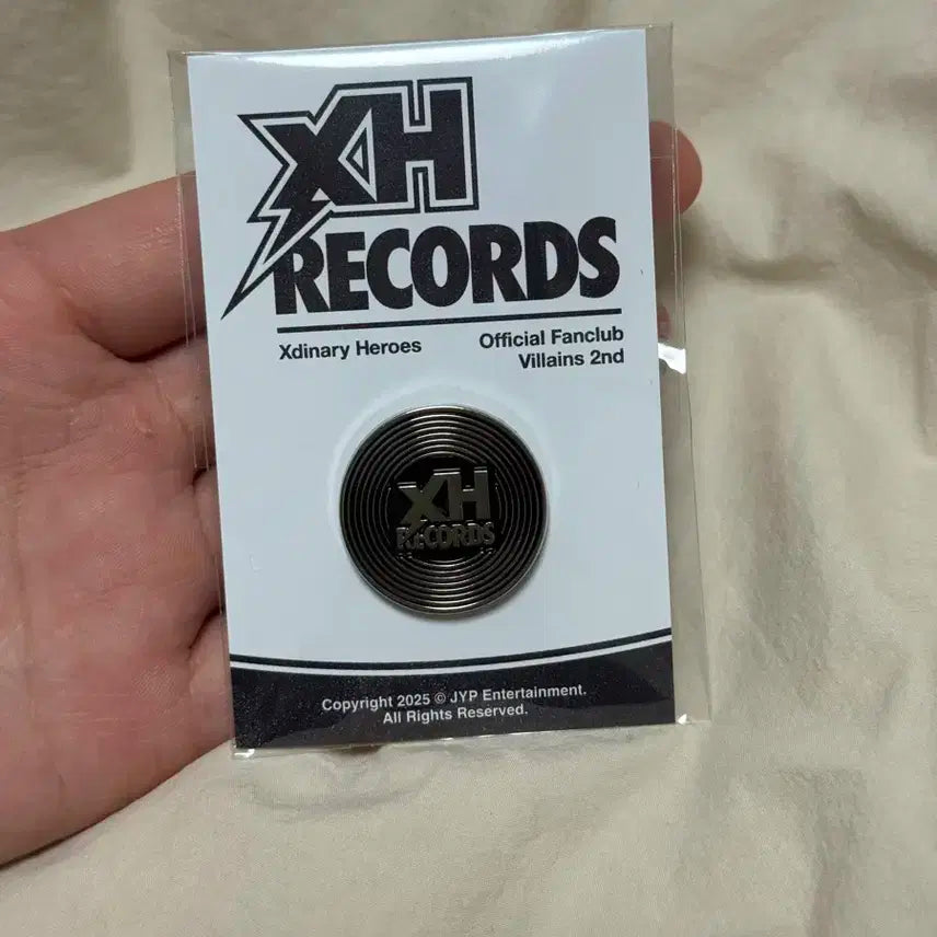 BUNJANG] Xdinary Heroes Xdiz 2nd Gen Villains Kit Badge