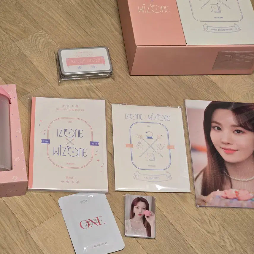 아이즈원 위즈원 팬클럽 2기 키트 팝니다.