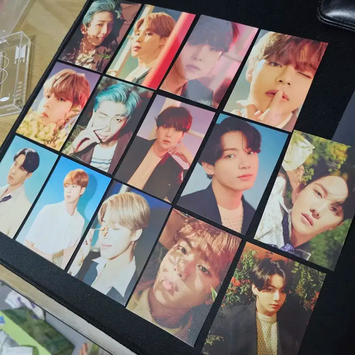 BTS 포토카드 하이브 전시회