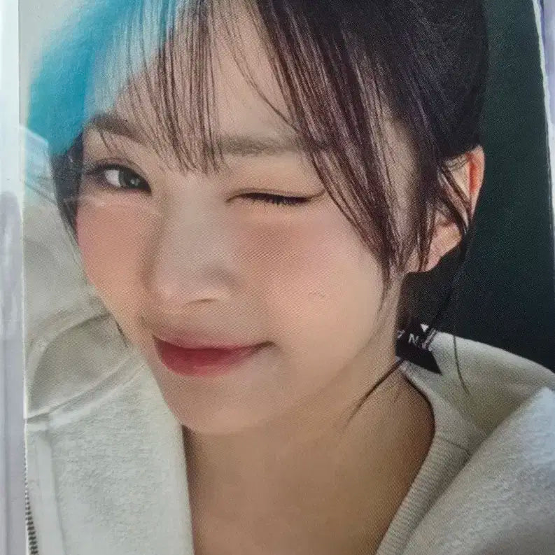 피프티피프티 pookie 공방포카 하나 팝니다.