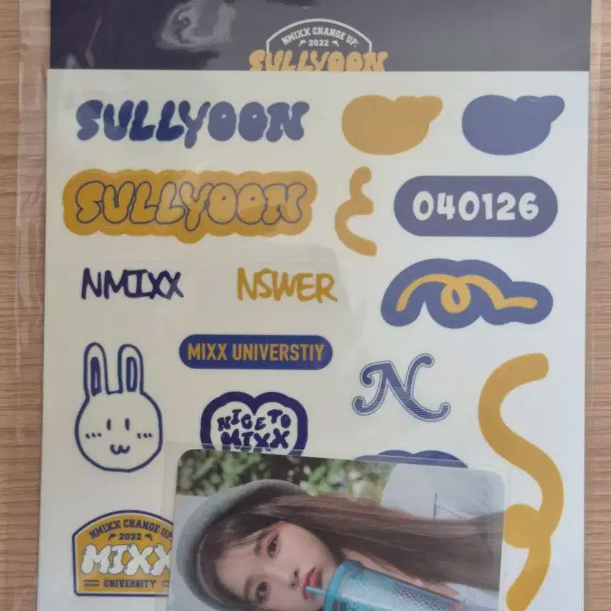 엔믹스 콘서트md 응원봉 데코 스티커 + 설윤포카 팝니다