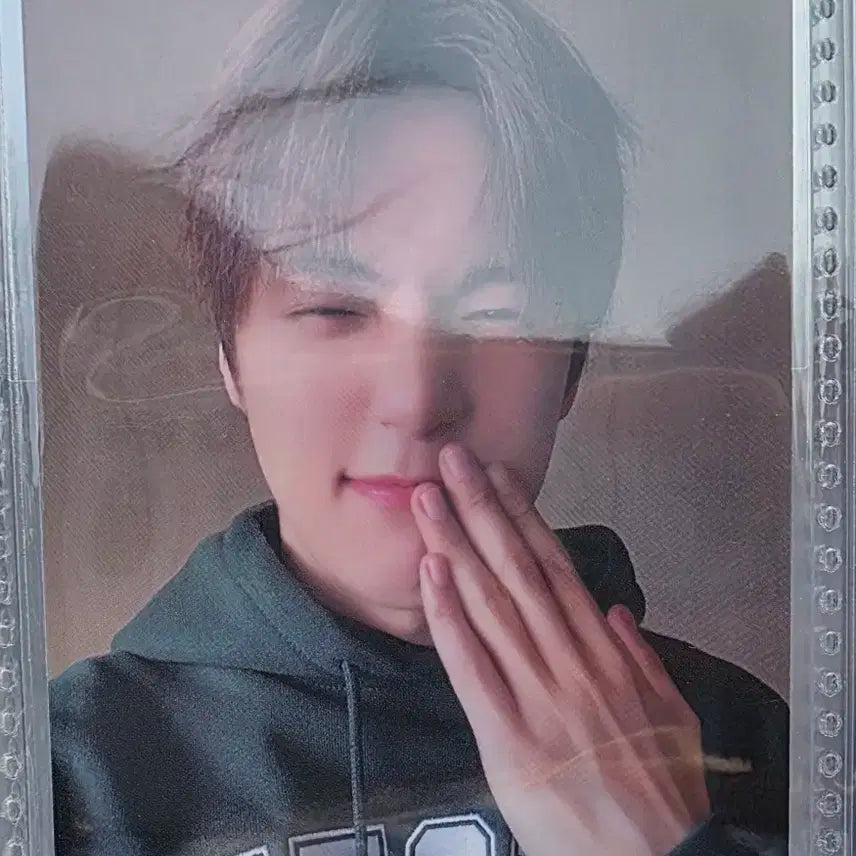 몬스타엑스 10주년 팝업 민혁 입장포카(개죽이포카) 안전결제가능