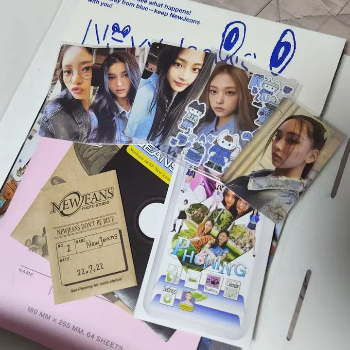 뉴진스 데뷔 앨범 해린 단체 블루북 양도