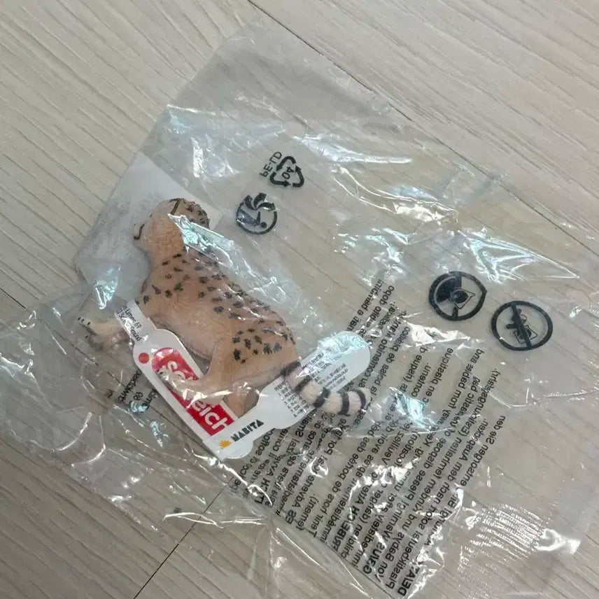 마크 치타 피규어