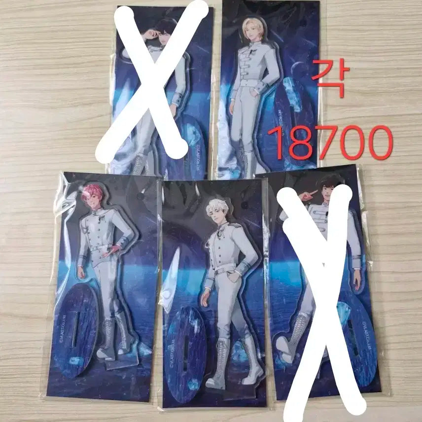 플레이브 팬콘 제복 아크릴 스탠드