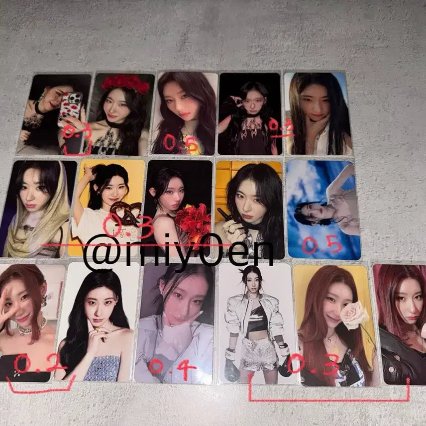 채령 포카