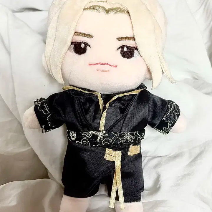 스트레이키즈 현진 20cm 인형