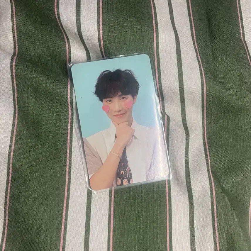 정호석 럽셀 포카 팔아요