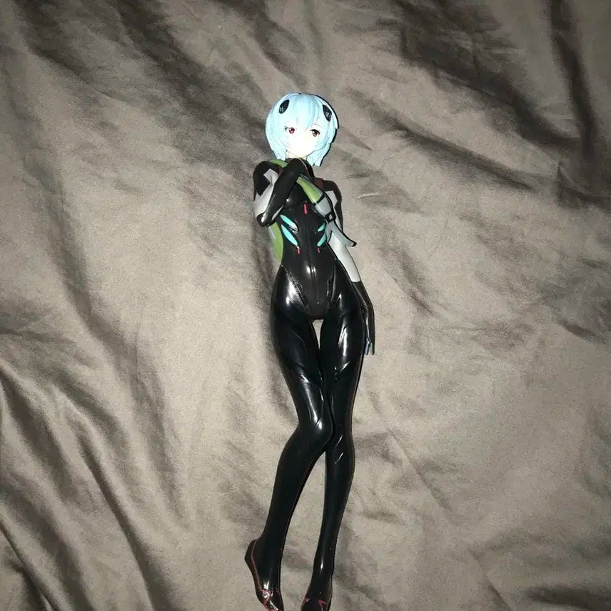 아야나미레이 피규어