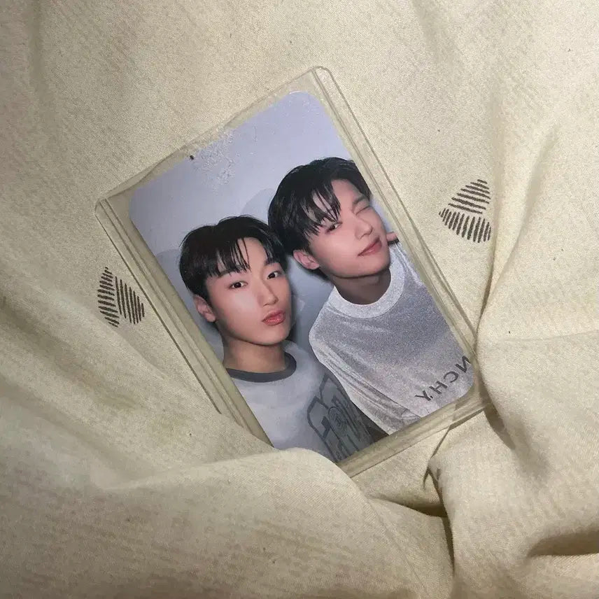 급전 에이티즈 골든아워 우산즈 우영 산 유닛 포카
