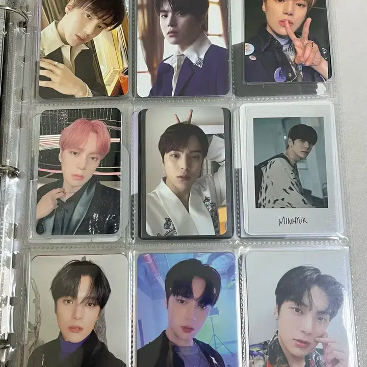 몬스타엑스 민혁 포카 팝니다