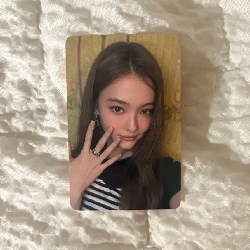 미야오 MEOVV 에버라인 1차 대면팬싸 응모 특전 포토카드 엘라