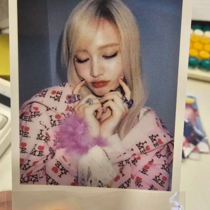 아이브 리즈 케이몬스터 폴라로이드 양도합니다