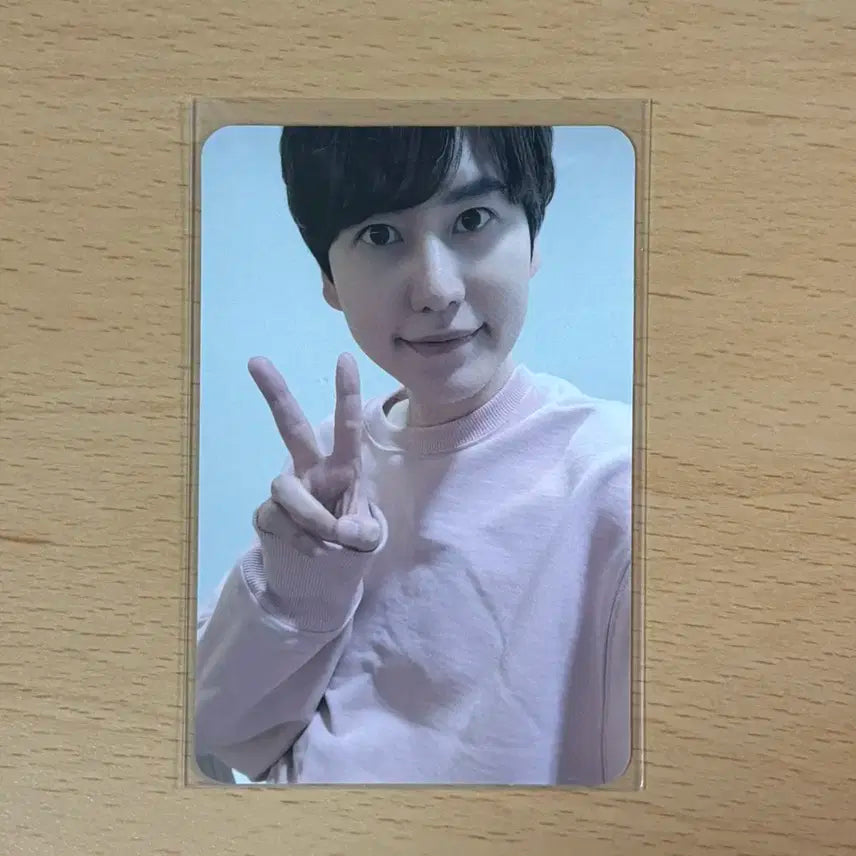 슈퍼주니어 규현 르네상스 이즈위 포카