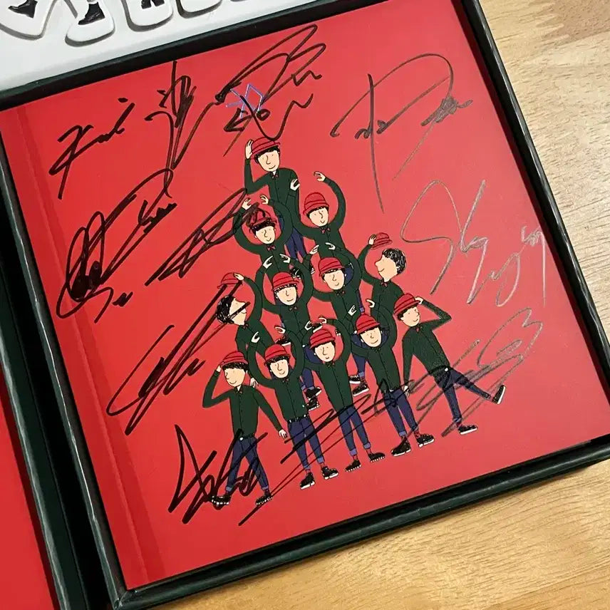 엑소 12월의기적 싸인앨범 + 스노우볼