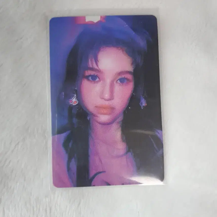 뉴진스 다니엘 포카 팔아요