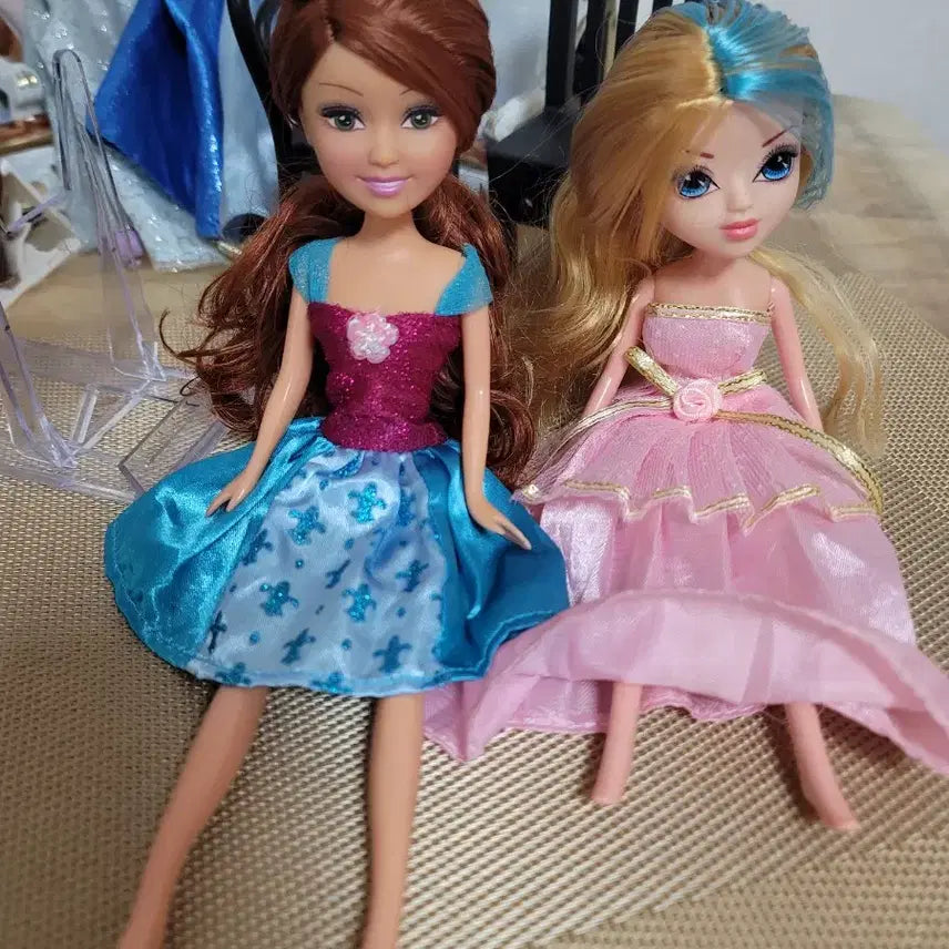 스파클 걸즈 인형 .Moxie Girlz Doll