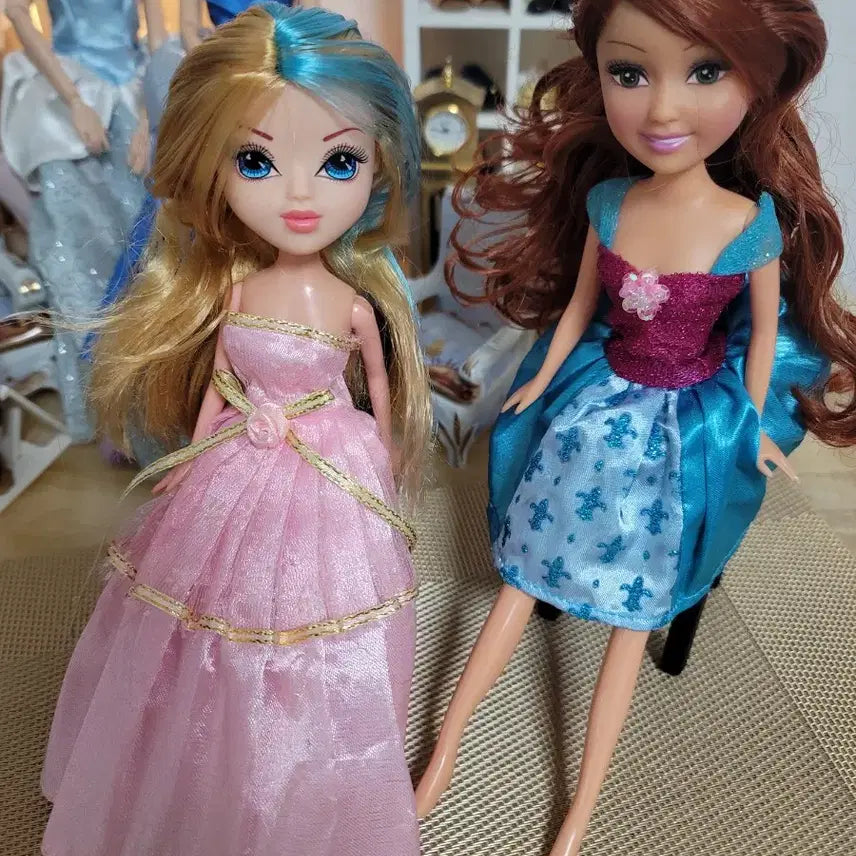스파클 걸즈 인형 .Moxie Girlz Doll